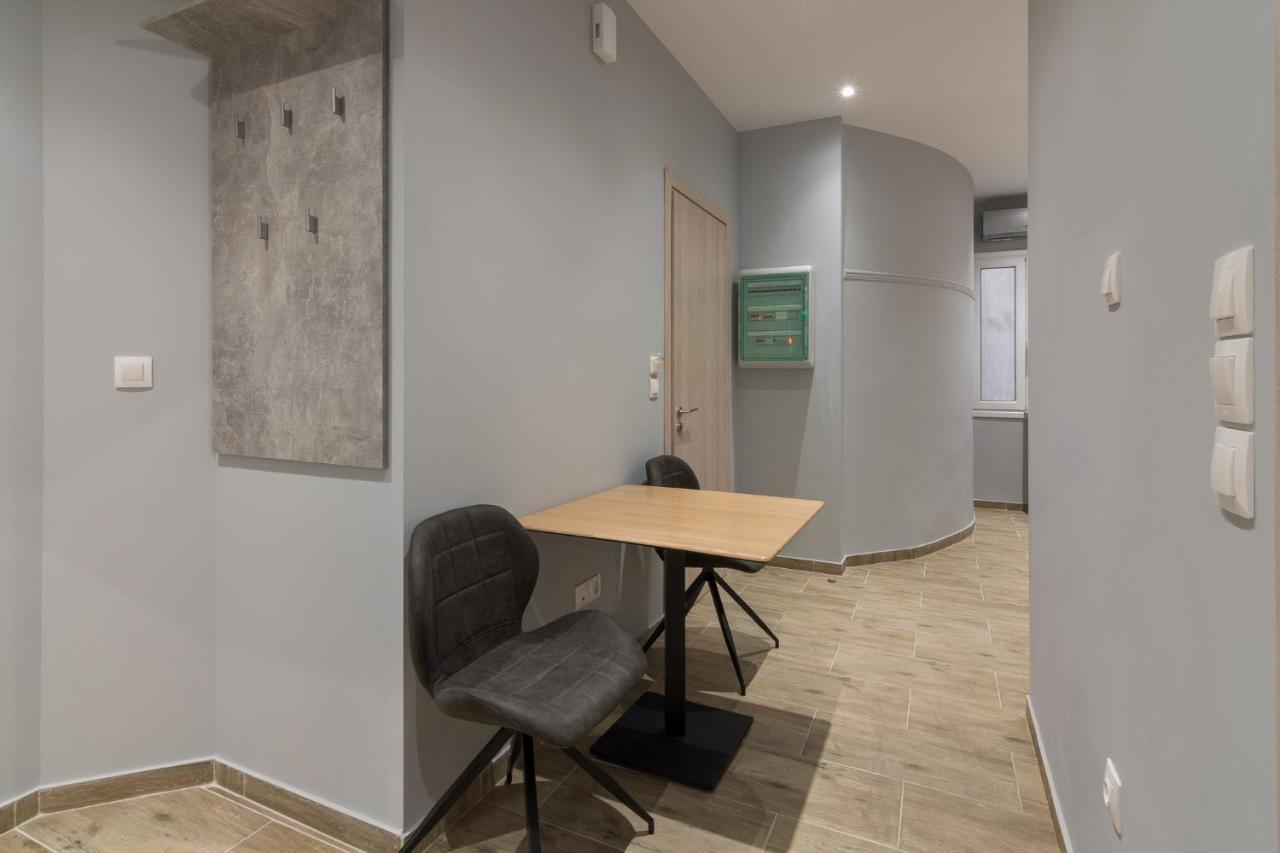 Great Located Apartment For 4Ppl #2 아테네 외부 사진